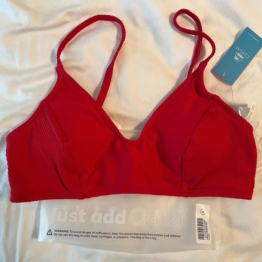 Cupshe red ribbed bikini top - S